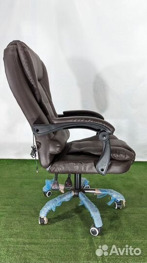 Офисное кресло