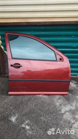 Дверь передняя правая Volkswagen Bora AKL 1999