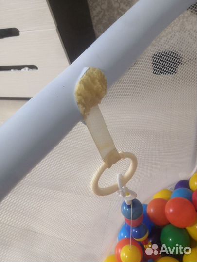 Манеж с сухим бассейном