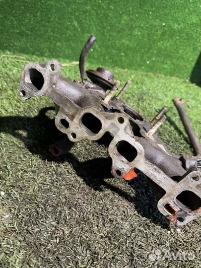 Впускной коллектор toyota corolla 6 1.3