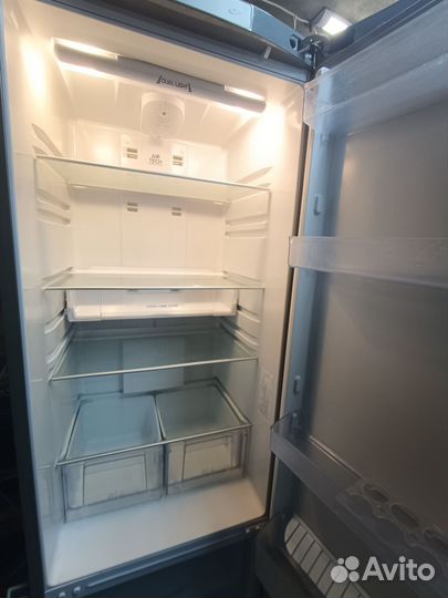 Холодильник hotpoint ariston