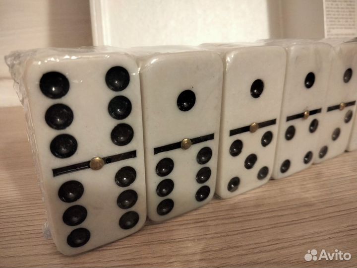 Домино в коробке. Новое