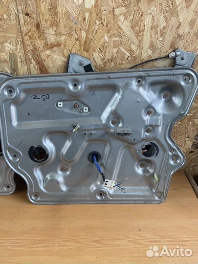 Стеклоподъемник передний правый nissan murano z50