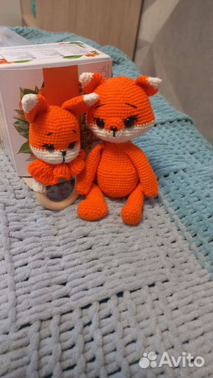 Погремушка и игрушка