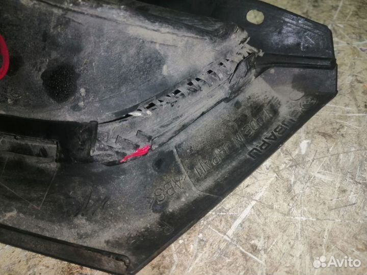 Решетка радиатора Субару