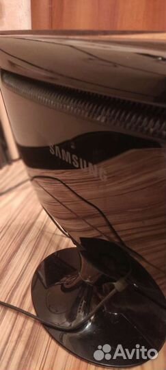 Монитор Samsung SyncMaster T200