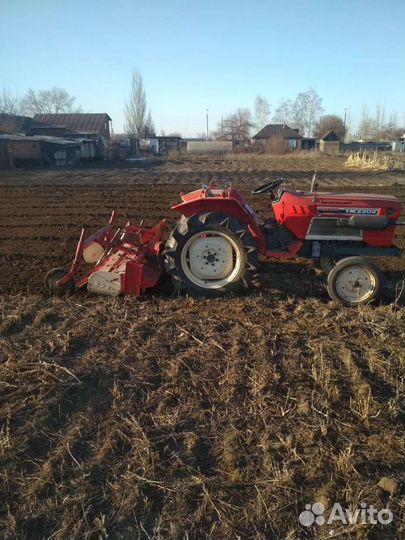 Вспашка земли минитрактором