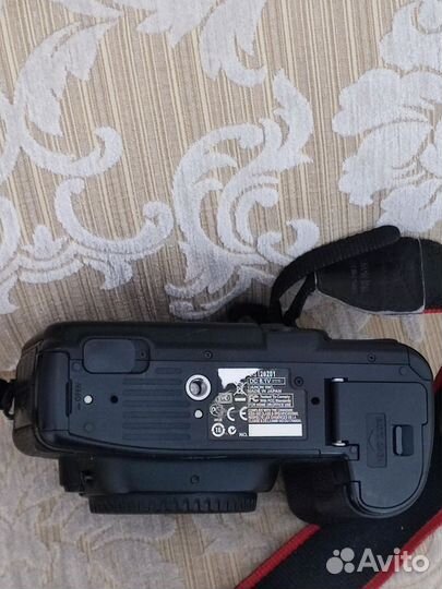 Canon 5D mark ii (sn000) запчасти или ремонт