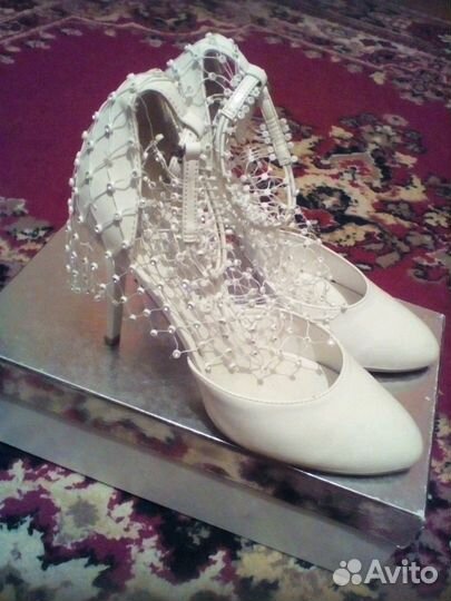 Продам свадебные туфли, новые