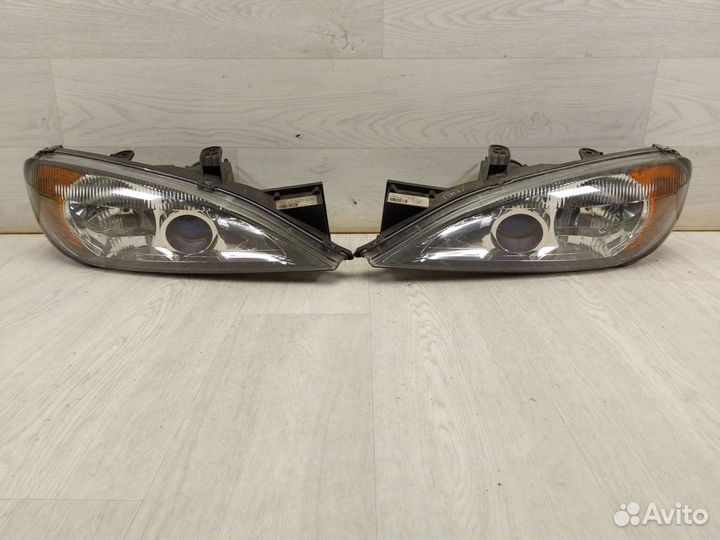 Фары Nissan Primera P11. 1999-2002 Комплект