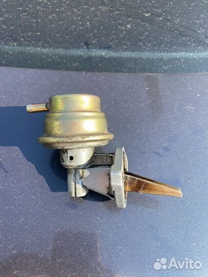 Бензонасос механический Audi 80