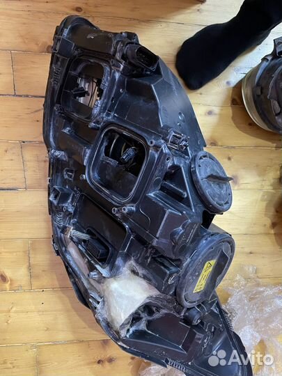 Фара Mersedes 221