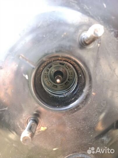 Вакуумный усилитель тормозов