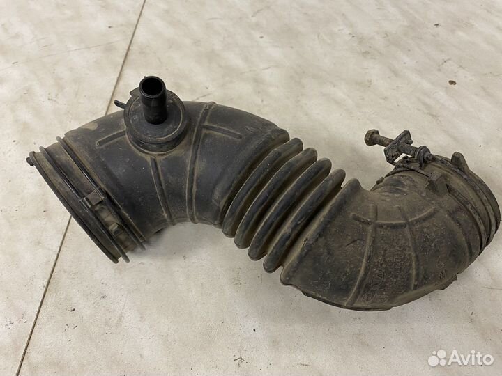 Патрубок воздушного фильтра Hyundai solaris