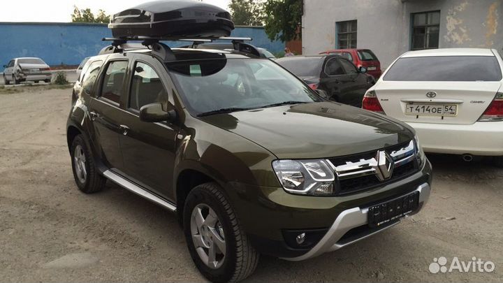 Крыло Рено Дастер крашенное переднее