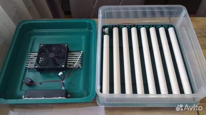 Инкубатор для яиц автоматический