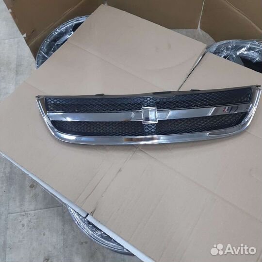 Решетка радиатора chevrolet lacetti седан