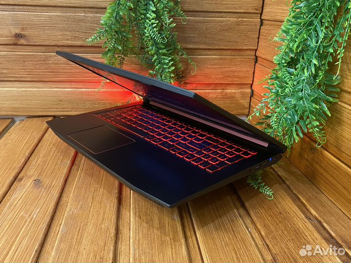 Игровой ноутбук Acer SSD/i5/8Gb/4Gb/Гарантия