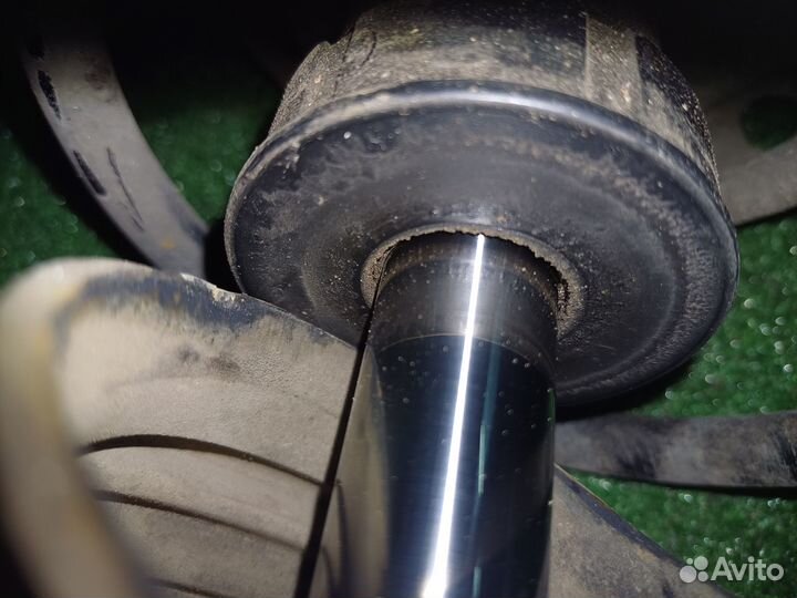 Амортизатор передний левый Opel Astra H