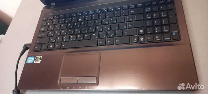 Ноутбук Asus на i7 с Играми в отличном состоянии