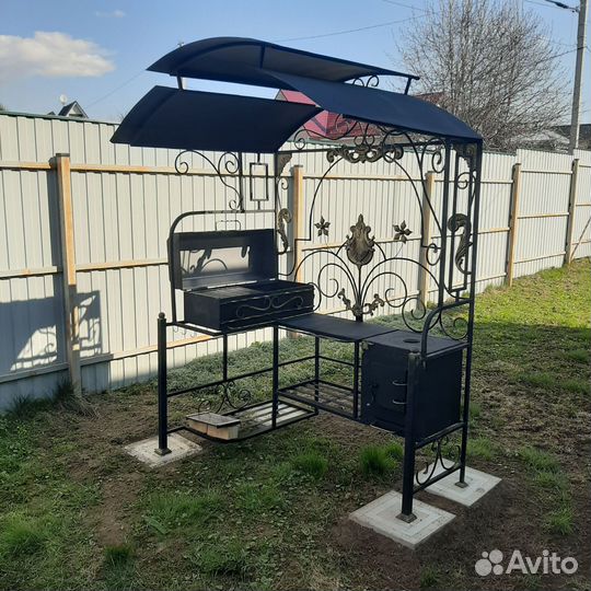 Беседка с мангалом