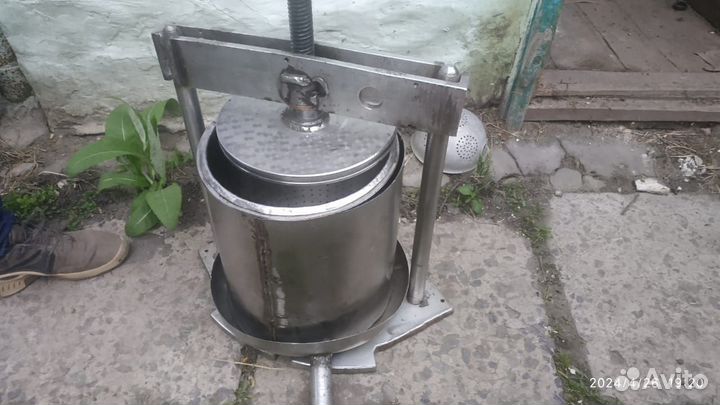 Соковыжималка для винограда (ручной пресс)
