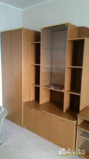 Мебельная стенка небольшая