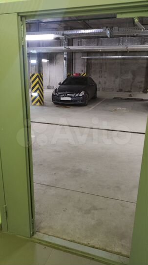 Машиноместо, 13 м²