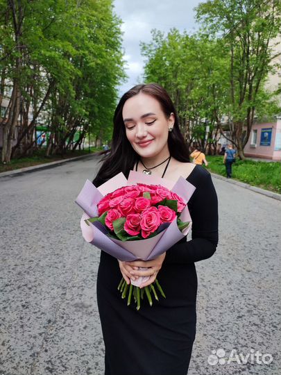 Букет роз в красивой упаковке