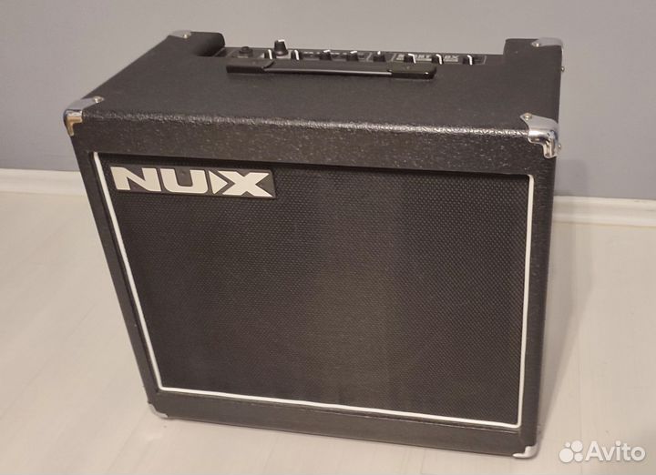 Гитарный комбоусилитель NUX mighty 50X