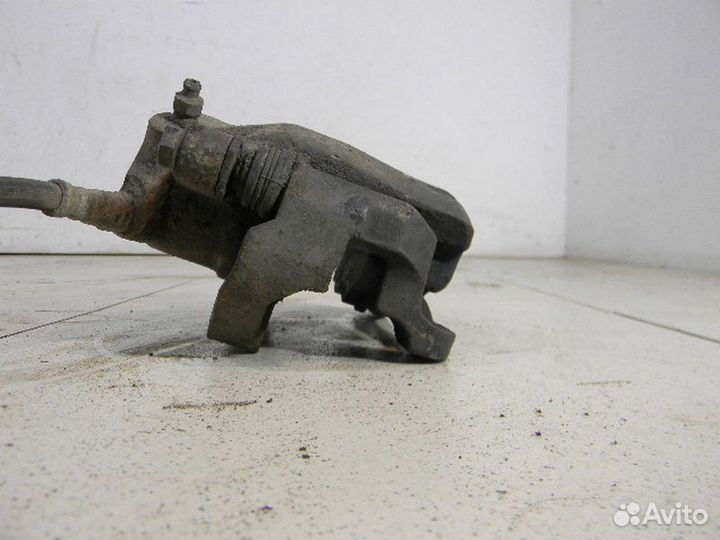 Суппорт передний правый