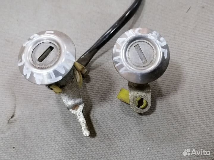 Личинка Замка Toyota Liteace 1985-1991