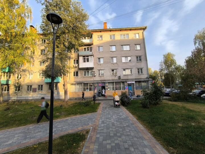 Торговая площадь, 128 м² с арендатором