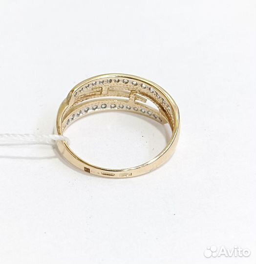 Золотое кольцо с камнем 18р