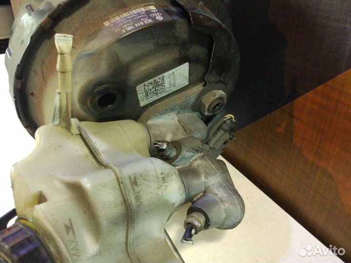 Вакуумный усилитель Volkswagen Passat B6 AXZ 2006