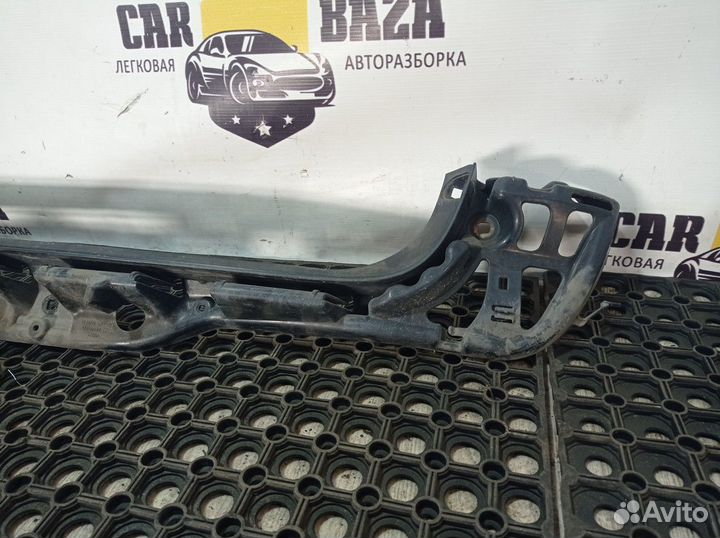 Кронштейн заднего бампера BMW 5