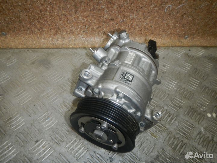 Компрессор кондиционера Volkswagen Golf