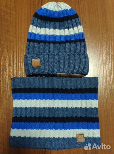 Комплект шапка и снуд новый на мальчика
