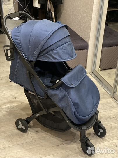 Коляска прогулочная