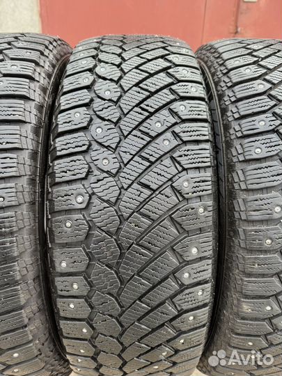 Gislaved Nord Frost 200 225/65 R17 106T