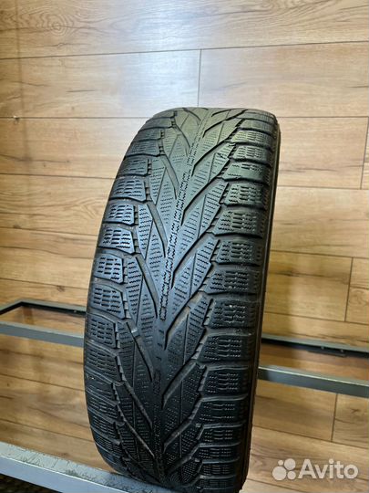Nokian Tyres Hakkapeliitta R2 SUV 215/65 R16