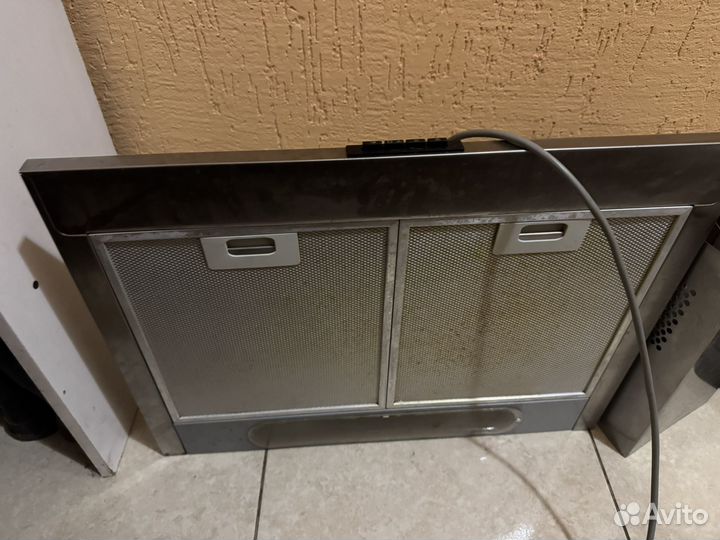 Кухонная вытяжка