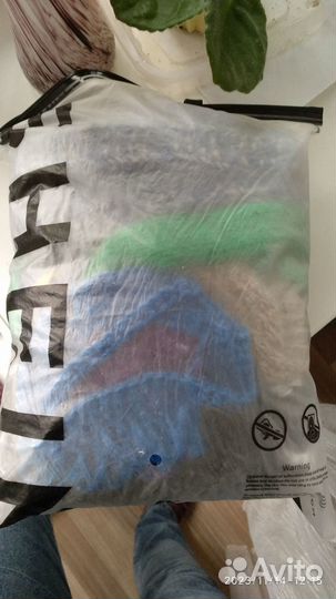 Пакет вязанных носков и следков