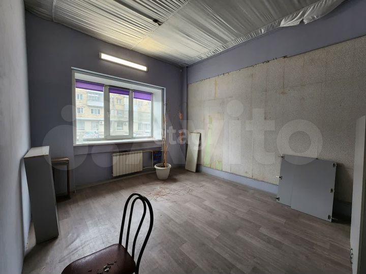 3-к. квартира, 74 м², 1/4 эт.