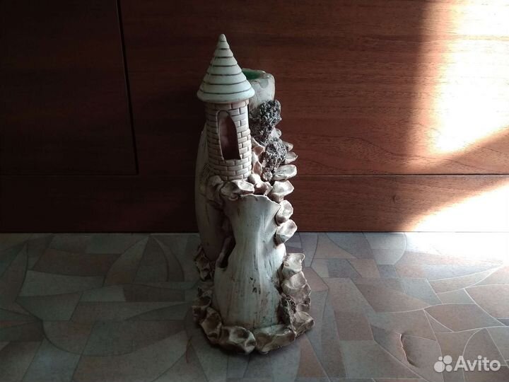 Аквариумный замок грот