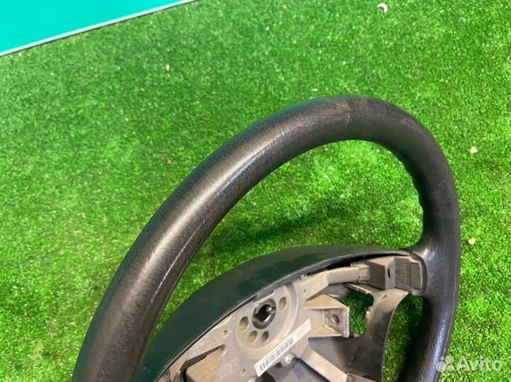 Chevrolet lanos / руль (рулевое колесо)