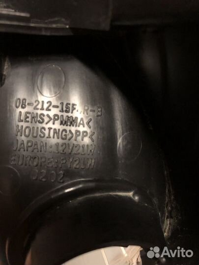 Поворотник пер прав toyota LC90 8151160510