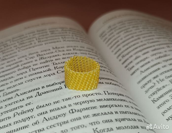 Кольцо из бисера