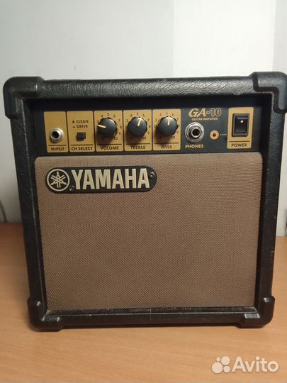 Комбоусилитель Yamaha GA 10