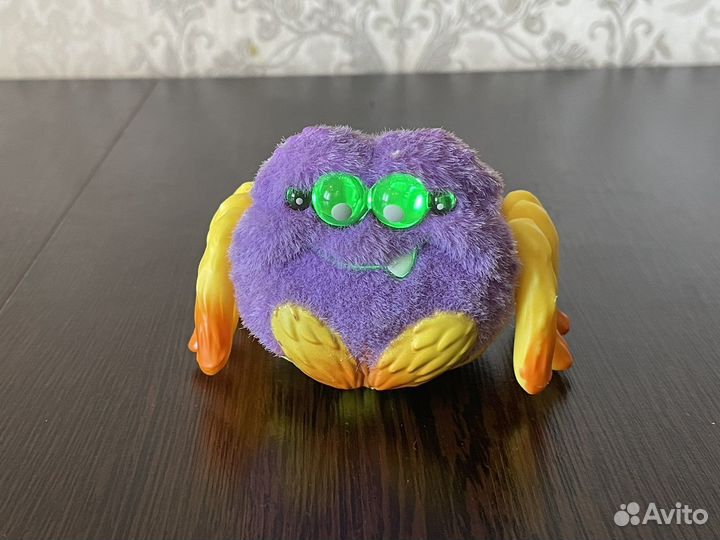 Интерактивный паучок Hasbro